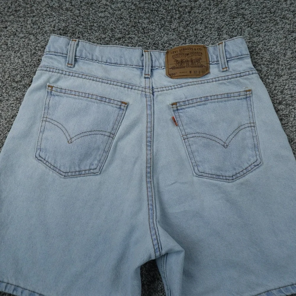 VTG Levis Shorts Mens 32 Blue Denim 550 Relaxed Jean Jorts USA Orange Tab 90s